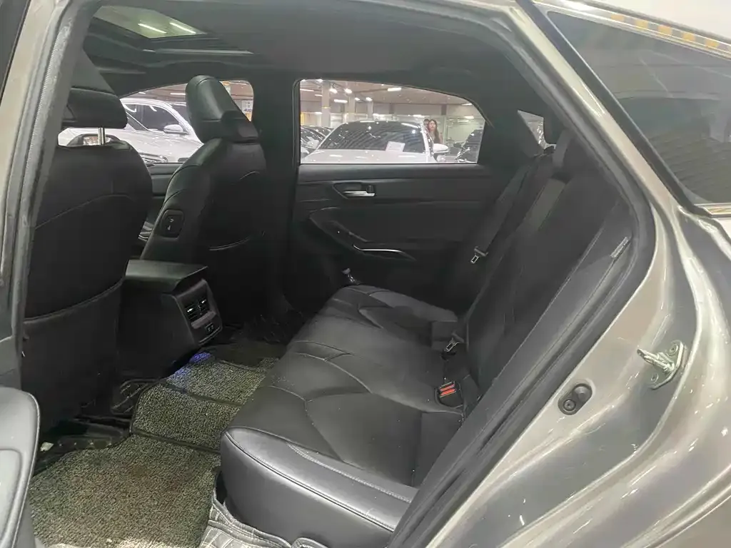 Toyota Avalon 2021 из CN, фото 9