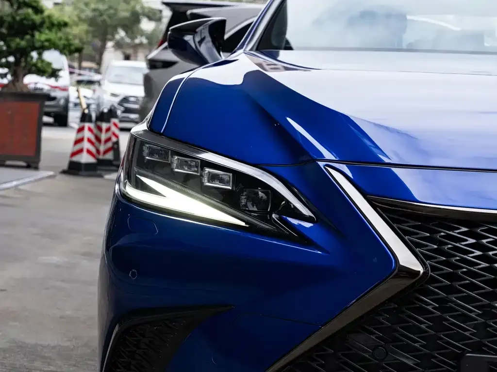 Lexus ES 2023 из CN, фото 6