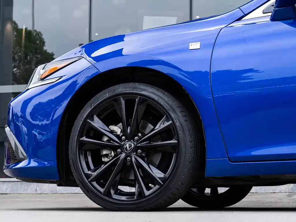 Lexus ES 2023 из CN, фото 8