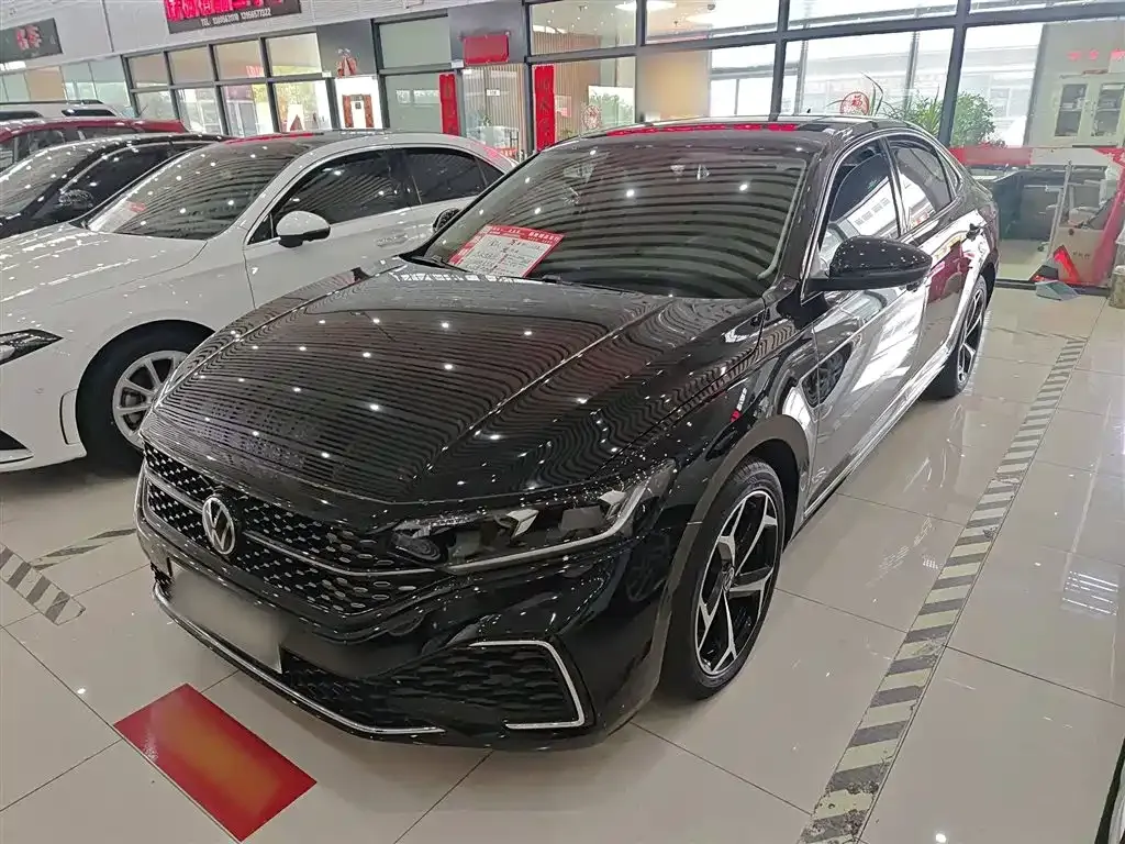Volkswagen Passat 2022 из CN, фото 2