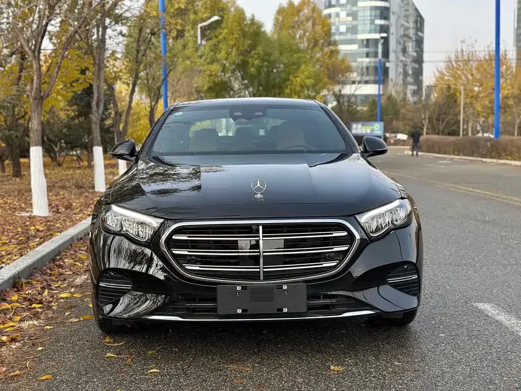 Mercedes-Benz E-Class 2025 из CN, фото 2