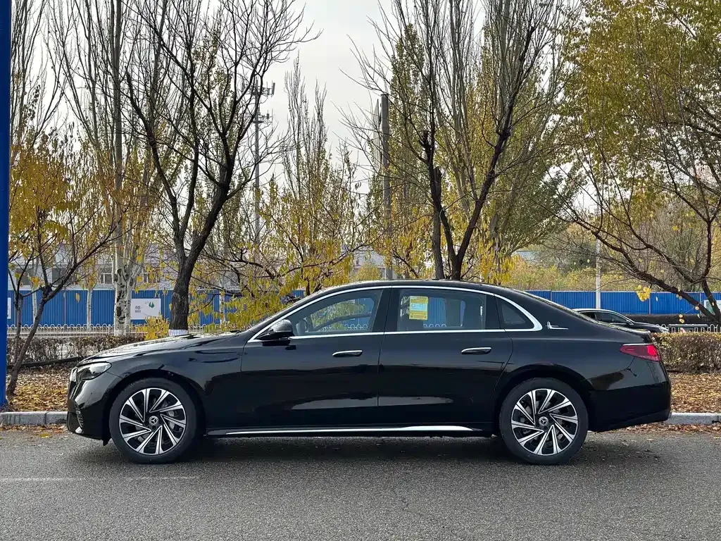 Mercedes-Benz E-Class 2025 из CN, фото 3