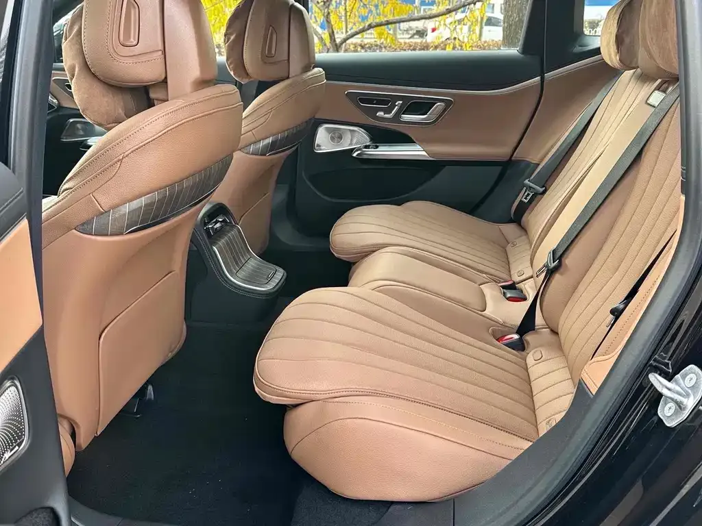 Mercedes-Benz E-Class 2025 из CN, фото 9