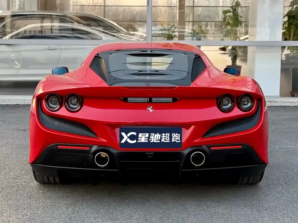 Ferrari F8 — фото 4