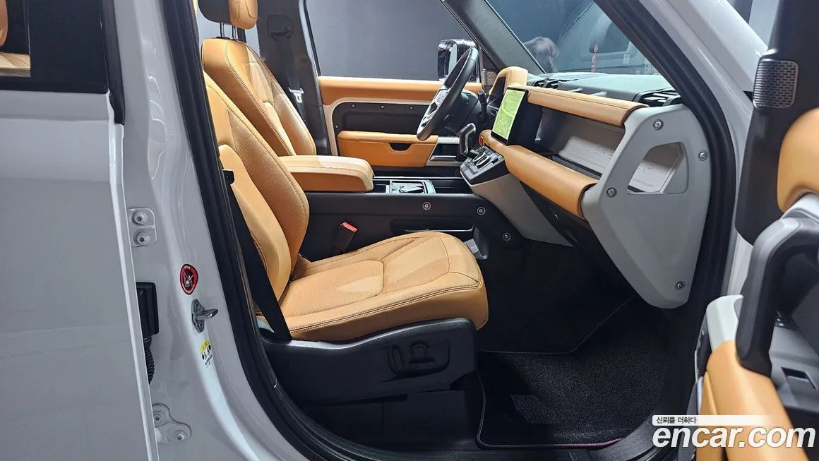 Land Rover Defender — фото 10