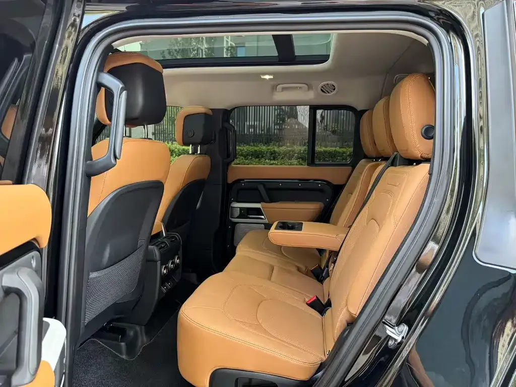 Land Rover Defender — фото 9