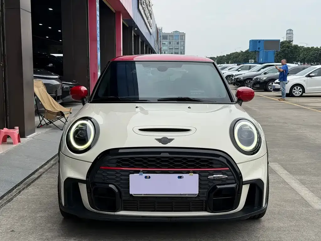 MINI JCW (John Cooper Works) — фото 2