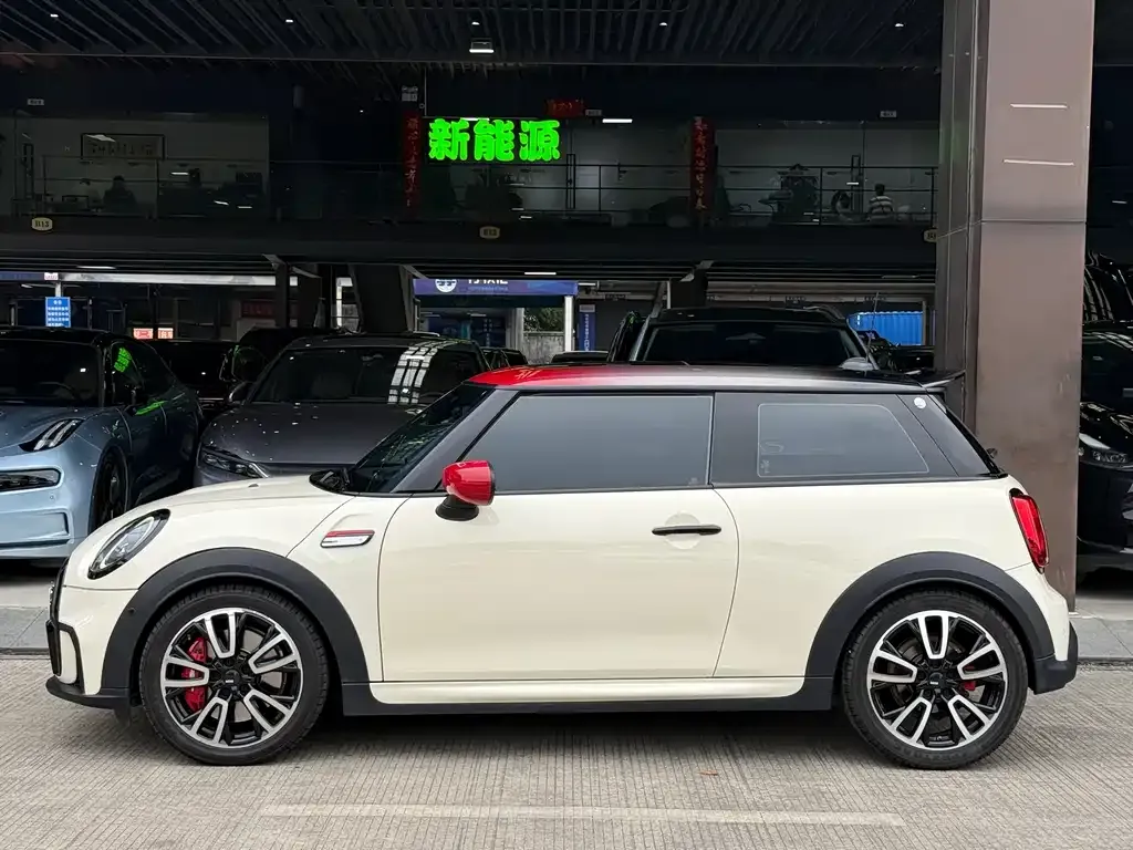 MINI JCW (John Cooper Works) — фото 5