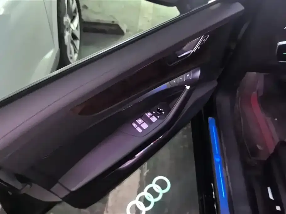 Audi A6L 2022 из CN, фото 7