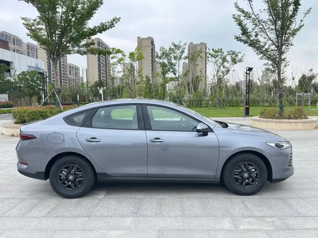 BYD Qin PLUS 2025 из CN, фото 4