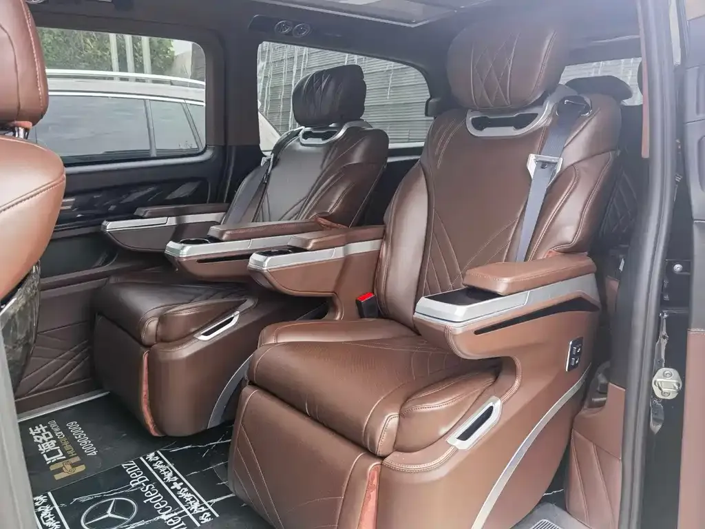 Mercedes-Benz Vito 2023 из CN, фото 4