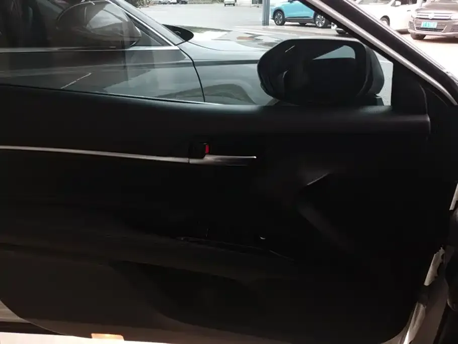 Toyota Camry 2022 из CN, фото 7