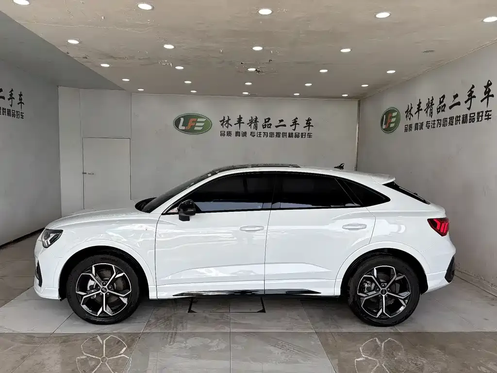 Audi Q3 Sportback — фото 4