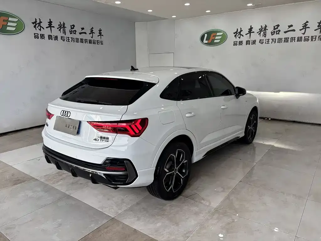 Audi Q3 Sportback — фото 5