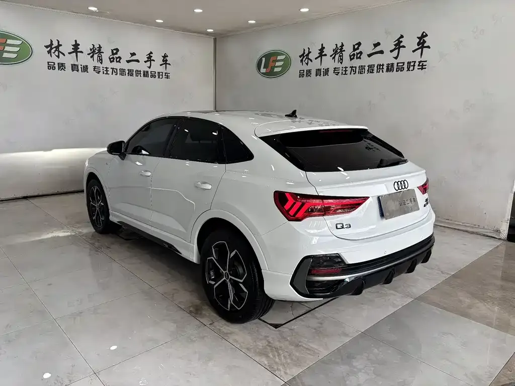 Audi Q3 Sportback — фото 7