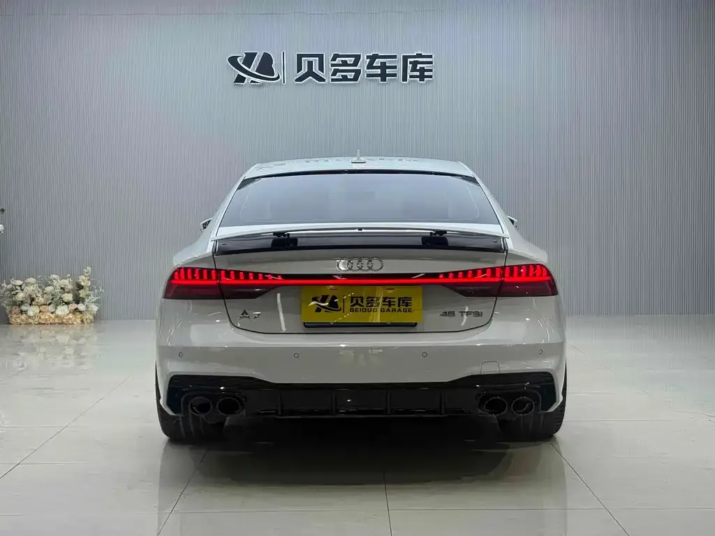 Audi A7 2021 из CN, фото 4