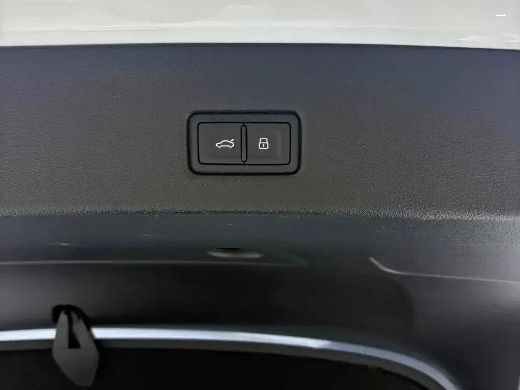 Audi A7 2021 из CN, фото 7