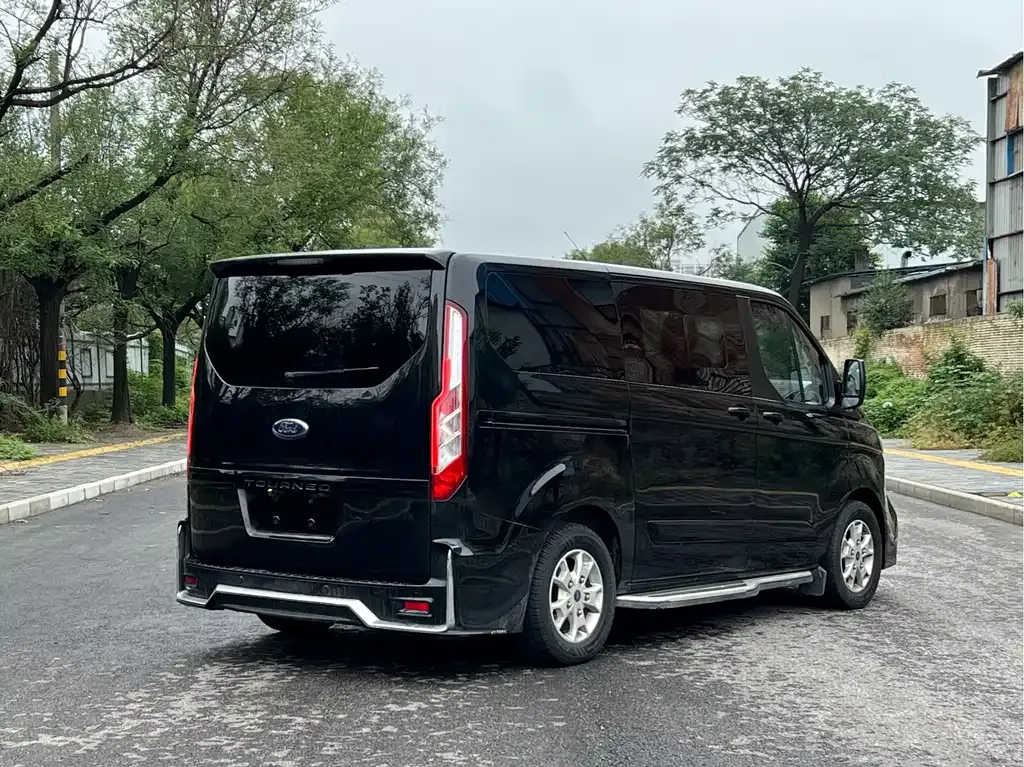 Ford Tourneo 2022 из CN, фото 5