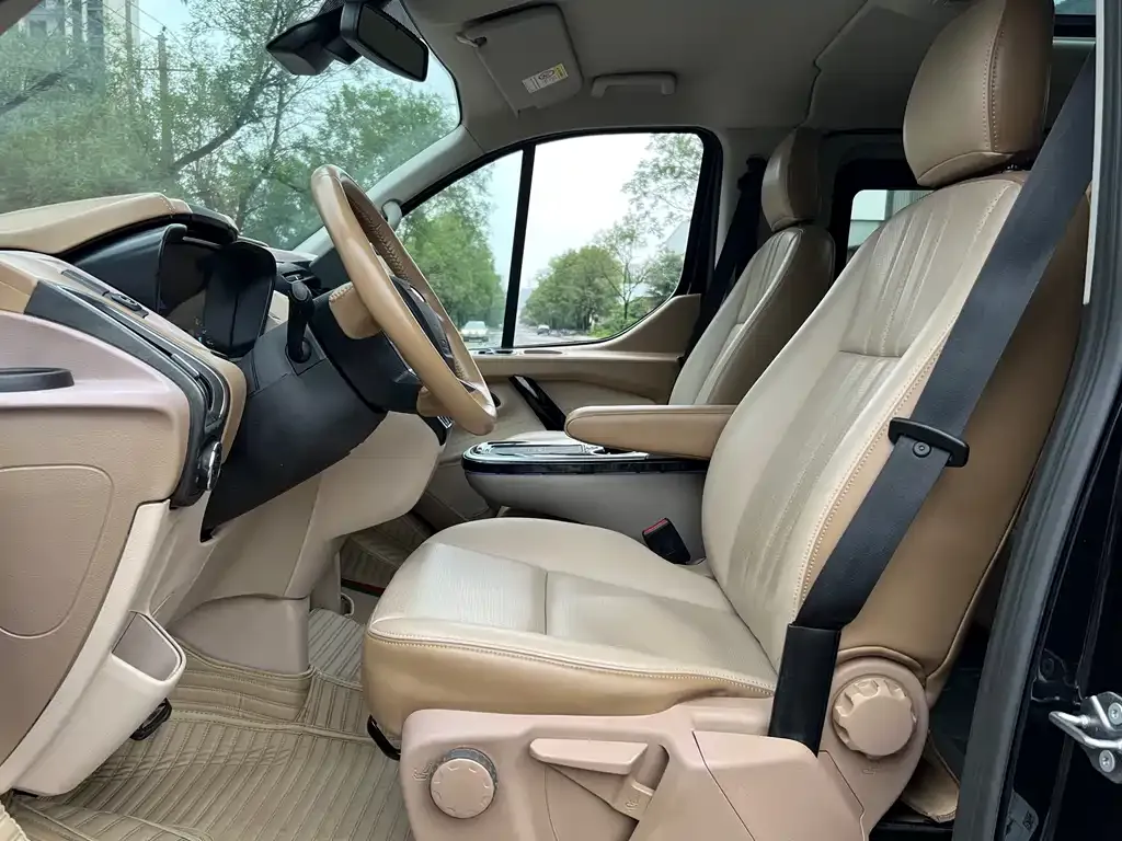 Ford Tourneo 2022 из CN, фото 6