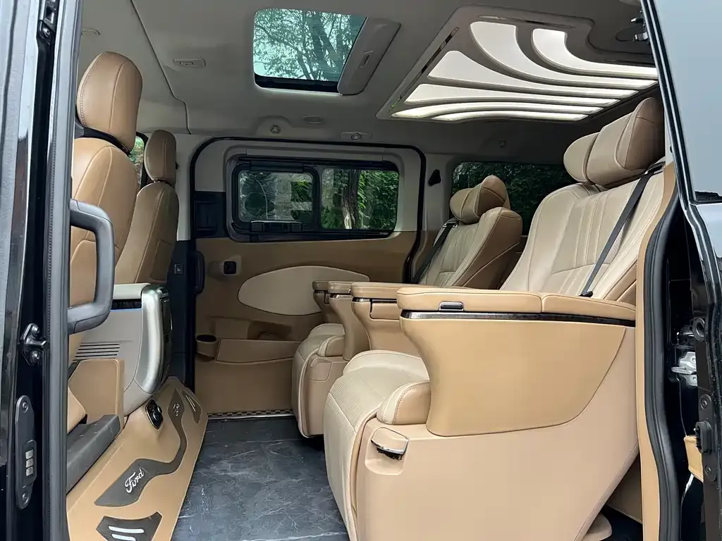 Ford Tourneo 2022 из CN, фото 7