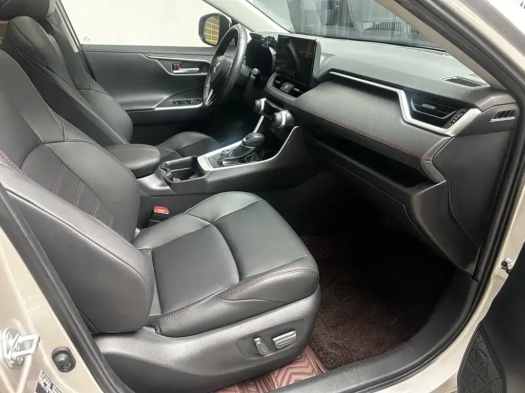 Toyota Wildlander New Energy 2024 из CN, фото 3