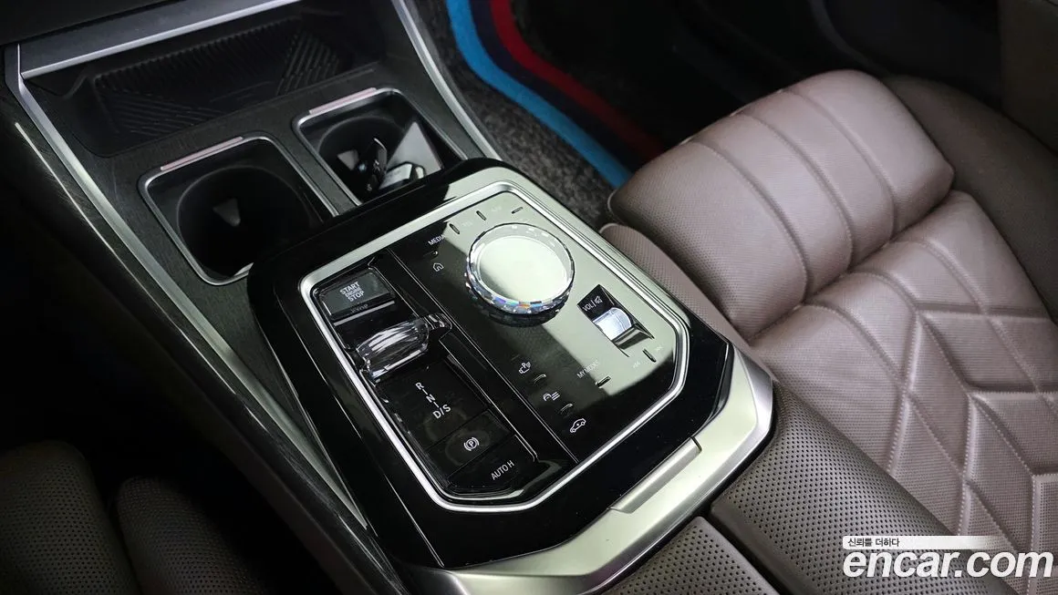 BMW 7-Series 2023 из KR, фото 9