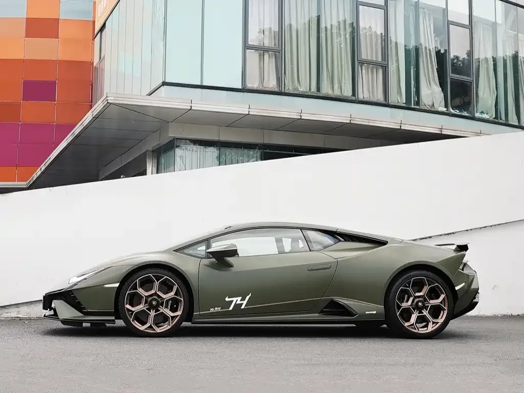Lamborghini Huracan 2025 из CN, фото 9