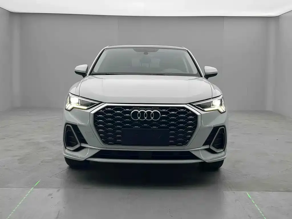Audi Q3 Sportback 2021 из CN, фото 2