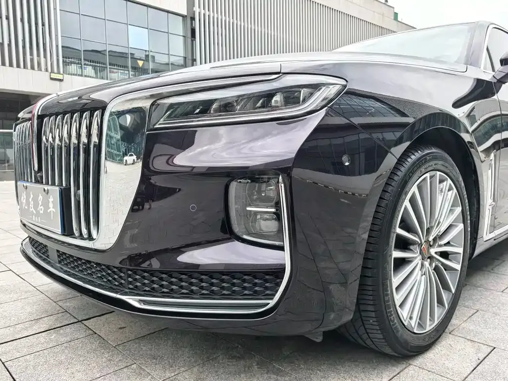 Hongqi H9 — фото 10