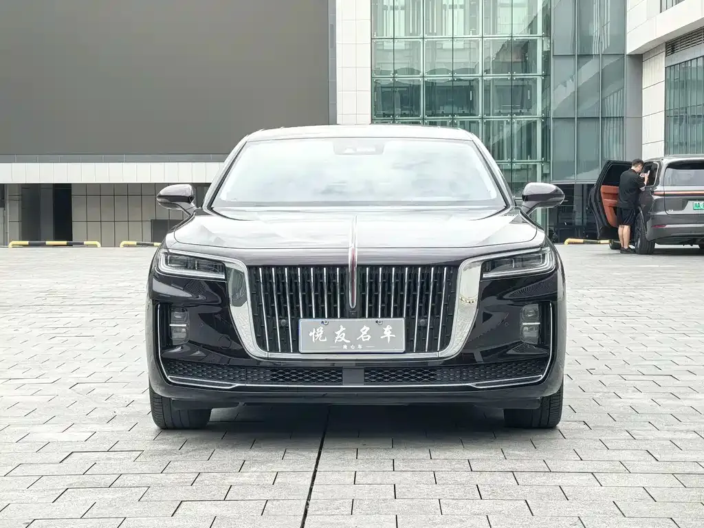 Hongqi H9 — фото 2