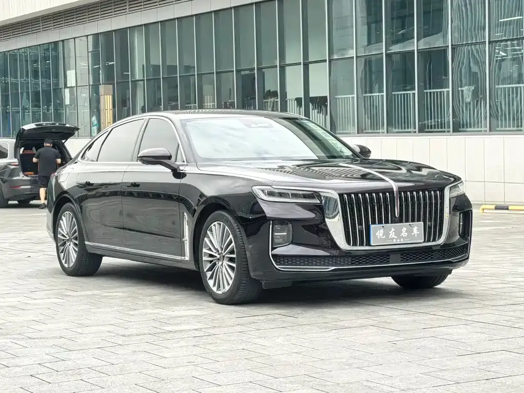 Hongqi H9 — фото 3