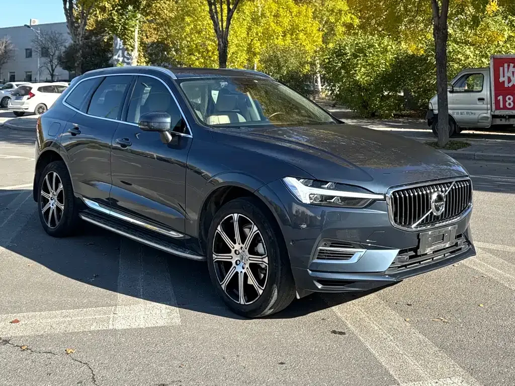 Volvo XC60 PHEV 2021 из CN, фото 3