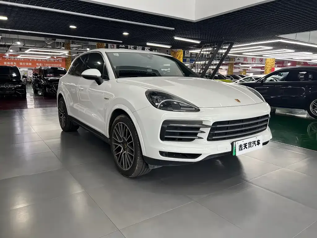 Porsche Cayenne Hybrid 2021 из CN, фото 4