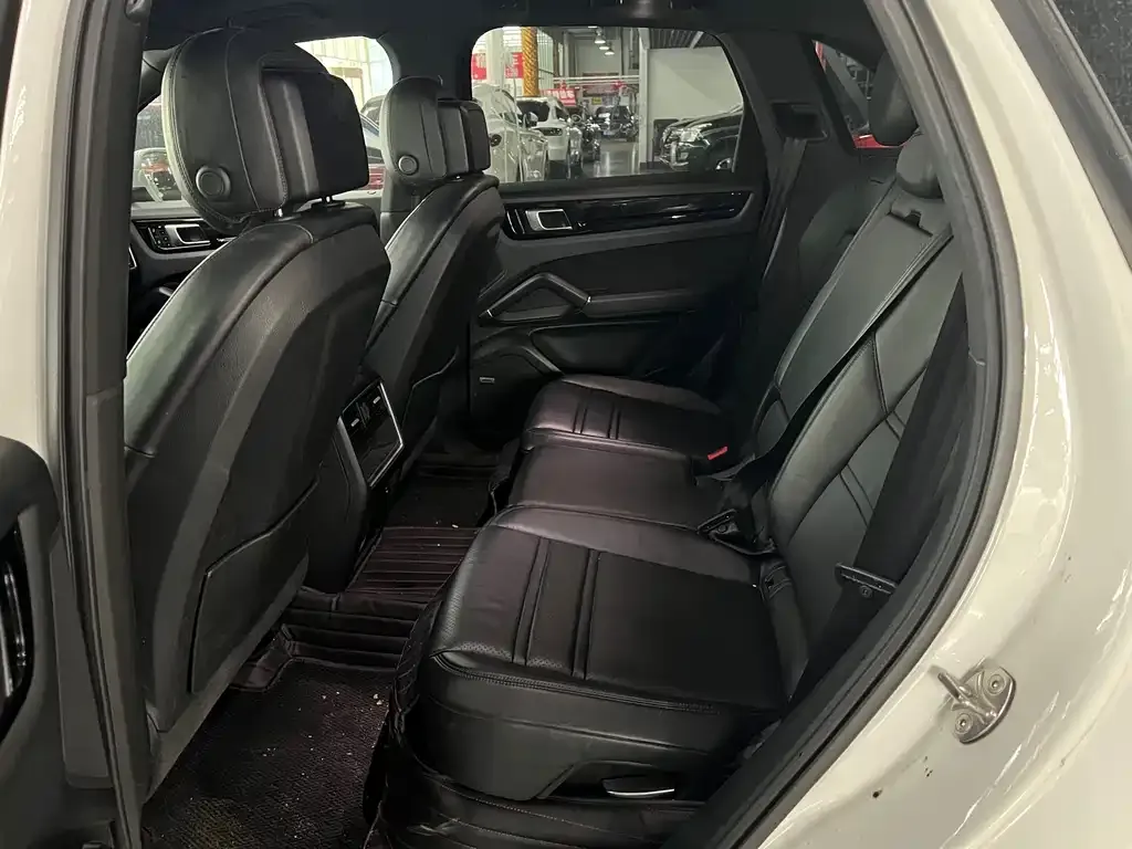 Porsche Cayenne Hybrid 2021 из CN, фото 6