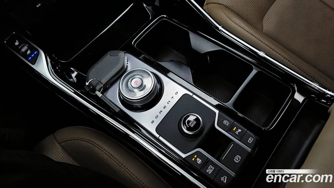 Kia Sorento — фото 9