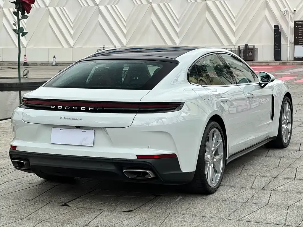 Porsche Panamera 2024 из CN, фото 6