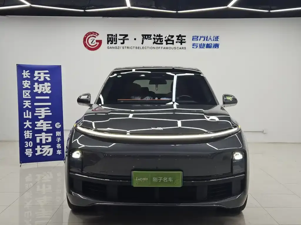 Li Auto L8 2023 из CN, фото 2