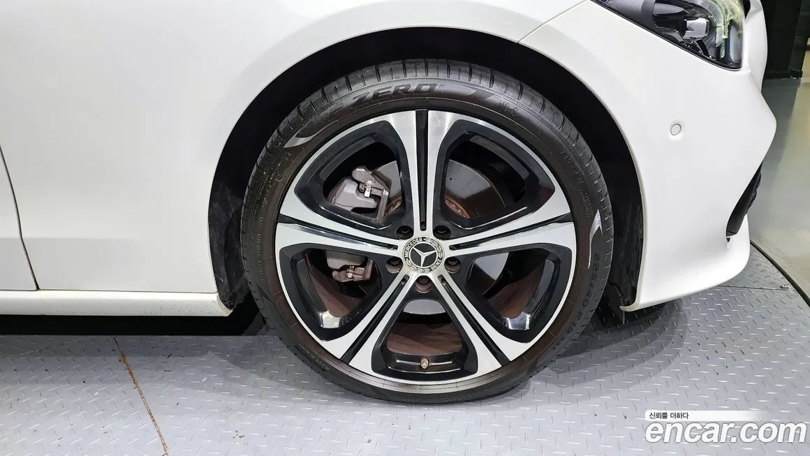 Mercedes-Benz C-Class 2023 из KR, фото 5