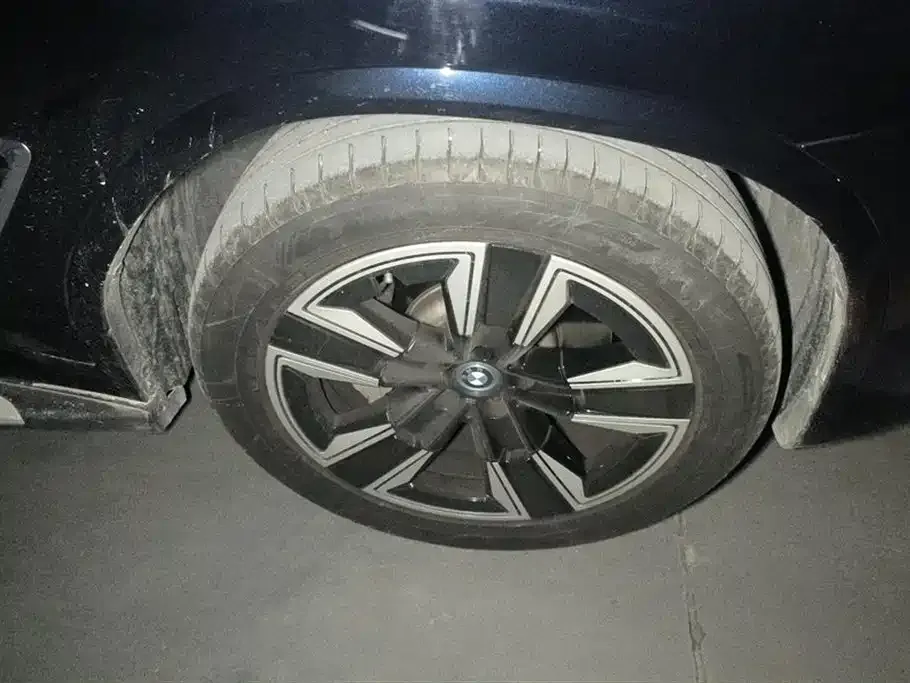 BMW iX3 2025 из CN, фото 6