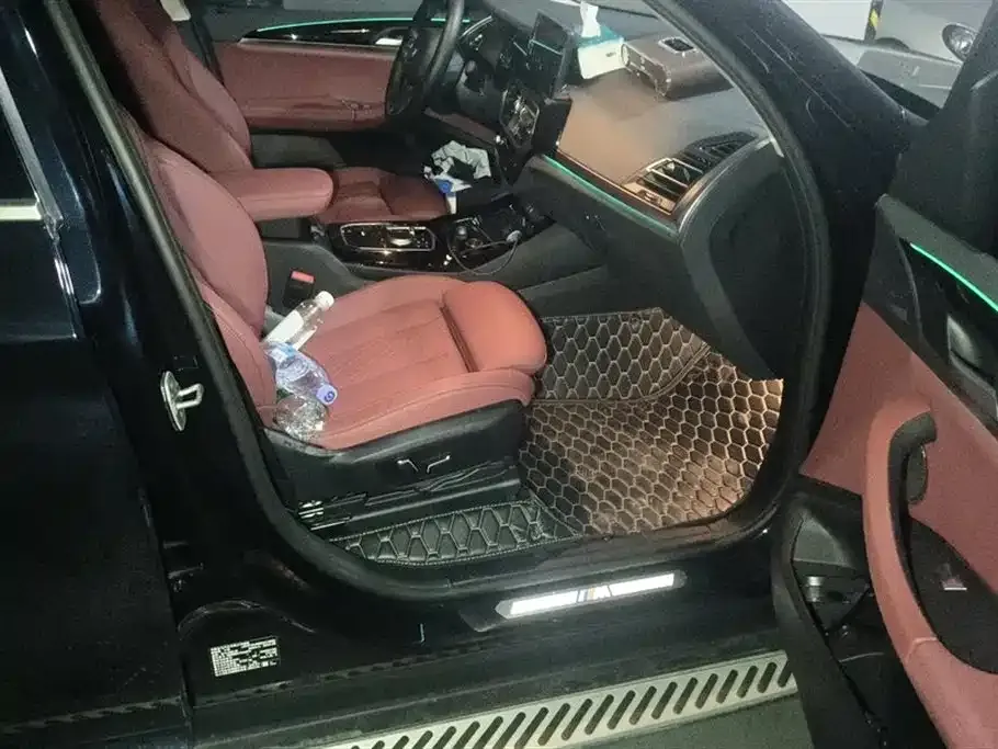 BMW iX3 2025 из CN, фото 8