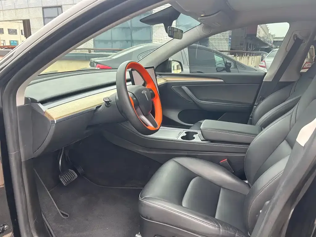 Tesla Model Y 2023 из CN, фото 4