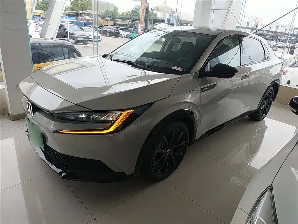 Honda e:NP2 2024 из CN, фото 4