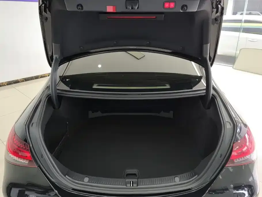 Mercedes-Benz E-Class 2022 из CN, фото 4