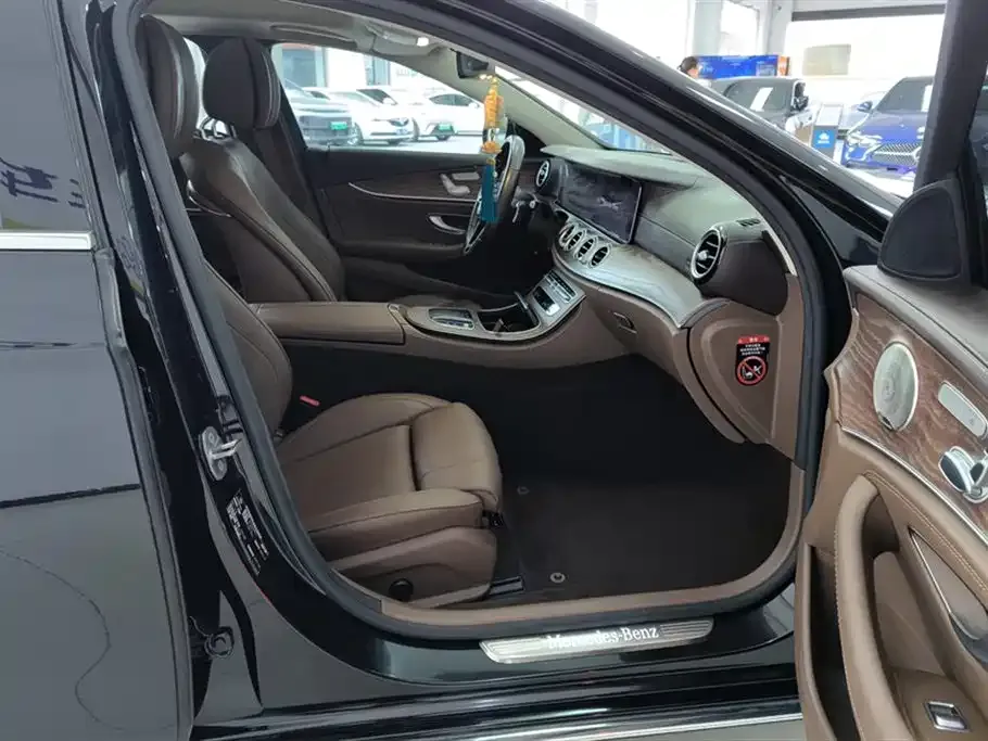 Mercedes-Benz E-Class 2022 из CN, фото 8