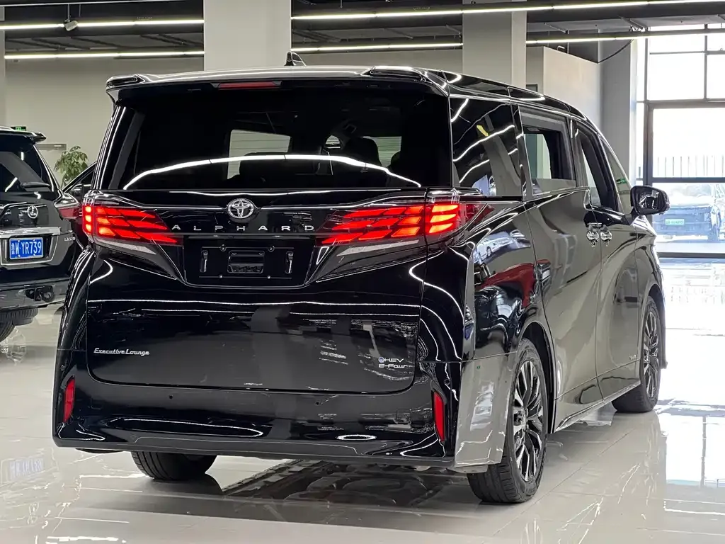 Toyota Alphard 2025 из CN, фото 4