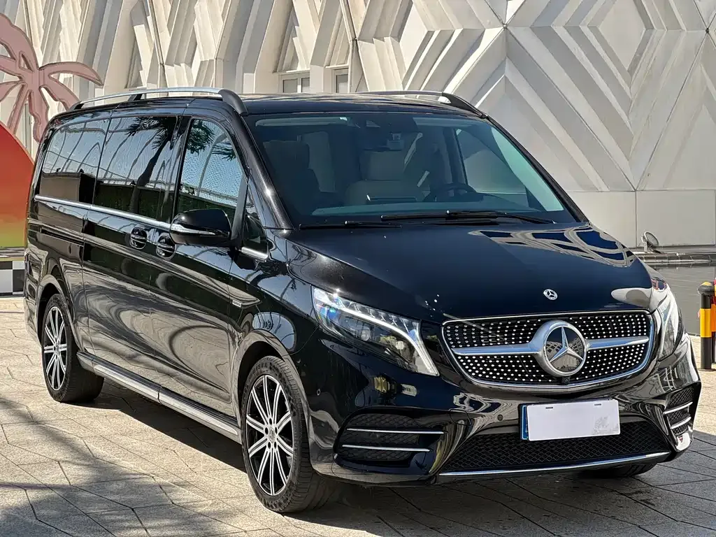 Mercedes-Benz V-Class 2023 из CN, фото 3