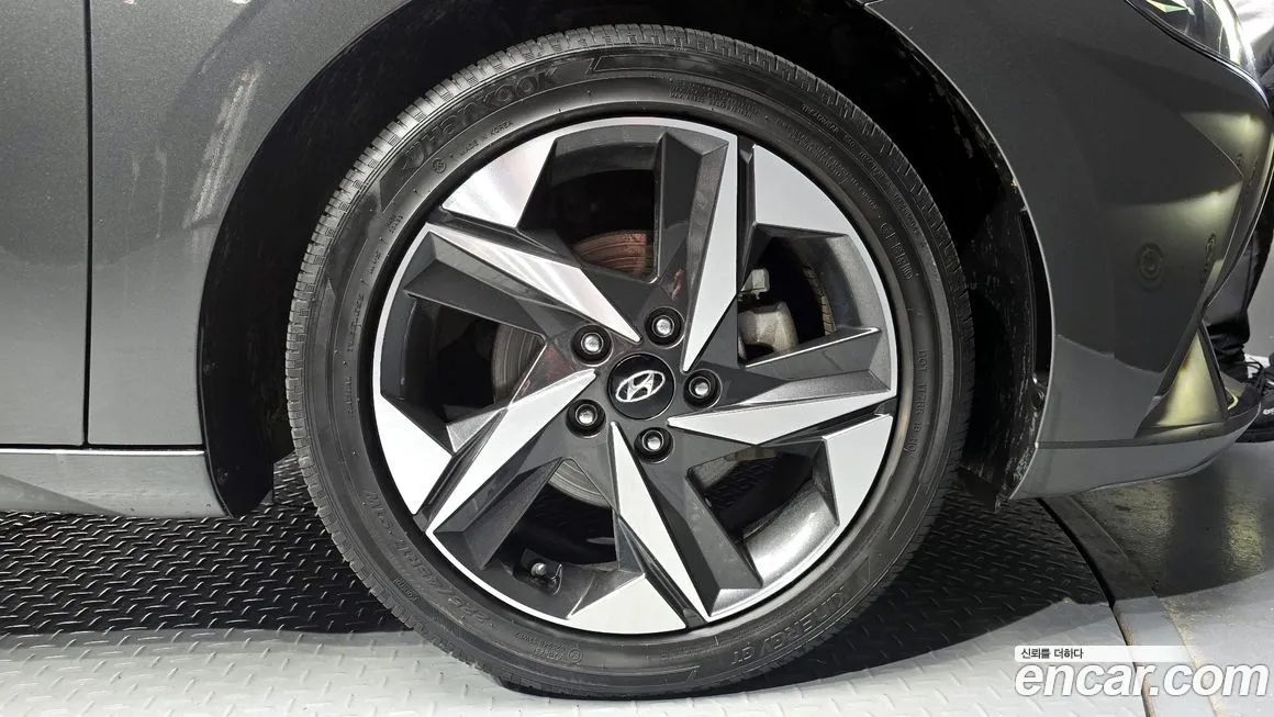 Hyundai AVANTE — фото 5