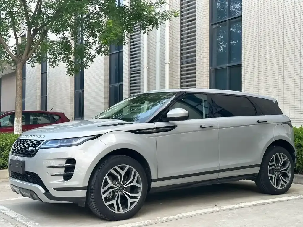 Land Rover Evoque PHEV — фото 1