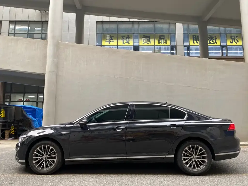 Volkswagen Magotan 2022 из CN, фото 5