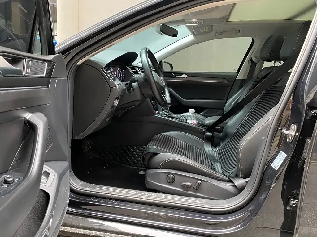 Volkswagen Magotan 2022 из CN, фото 6